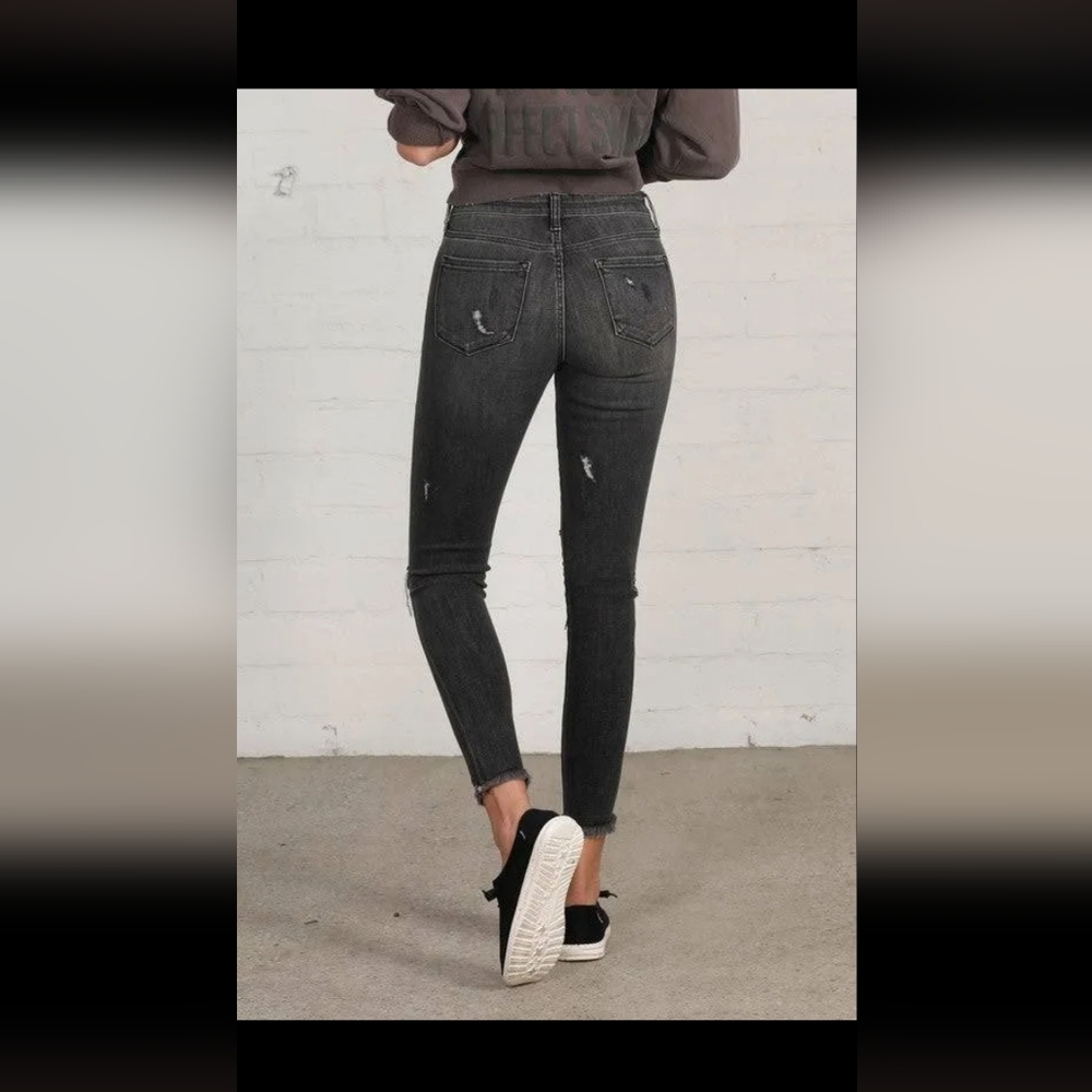 Women's Insane Genes Black Midrise Ankle Jeans Size 5 - Picture 4 of 5
